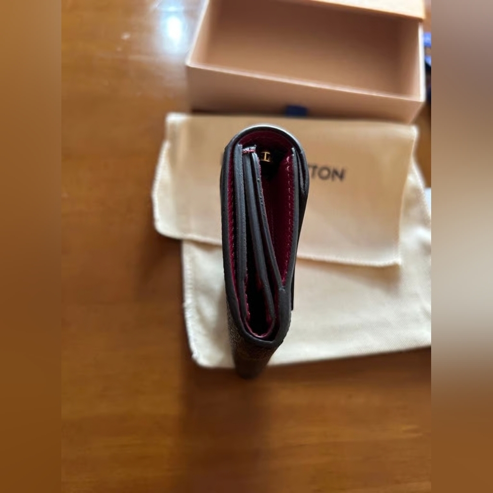 Louis Vuitton Portefeuille Zoe Fuchsia and Brown Trifold Wallet - Picture 4 of 6